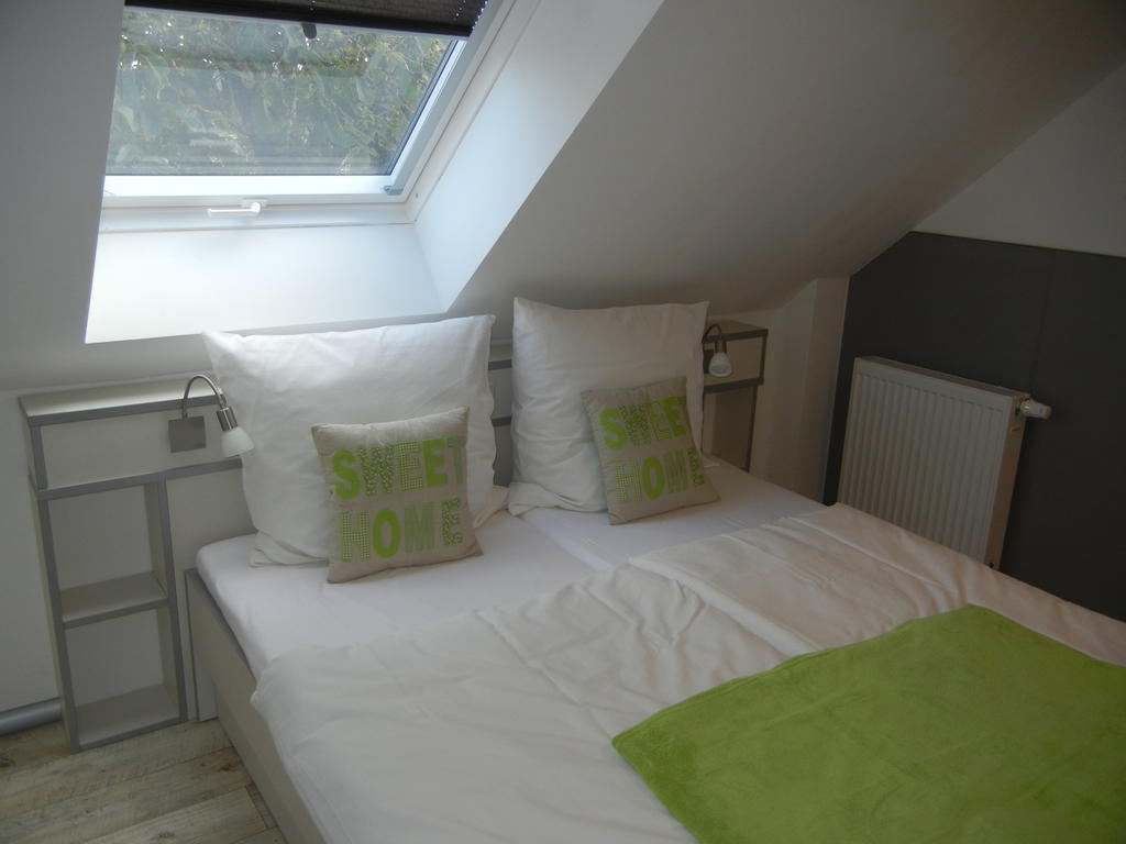 Gutshof Zum Adlernest Otel Arnsnesta Oda fotoğraf