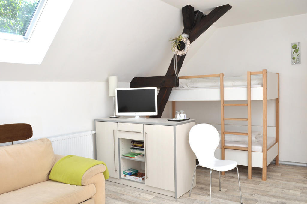 Gutshof Zum Adlernest Otel Arnsnesta Oda fotoğraf